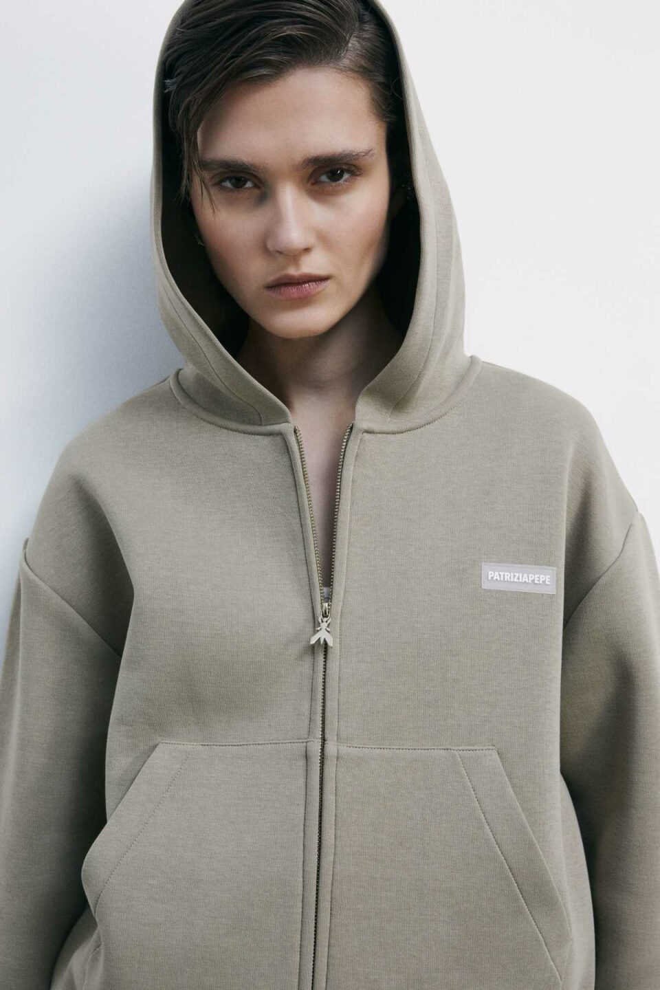Felpa con cappuccio in tessuto tecnico PATRIZIA PEPE